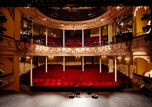 Międzynarodowy Dzień Teatru: Historia, Znaczenie i Współczesne Obchody