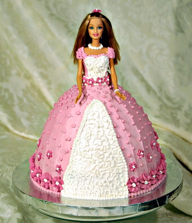 Tort z Barbie