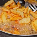 Jeśli lubisz frytki, koniecznie musisz usmażyć je w ten sposób!