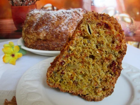 Buraczana babka wielkanocna