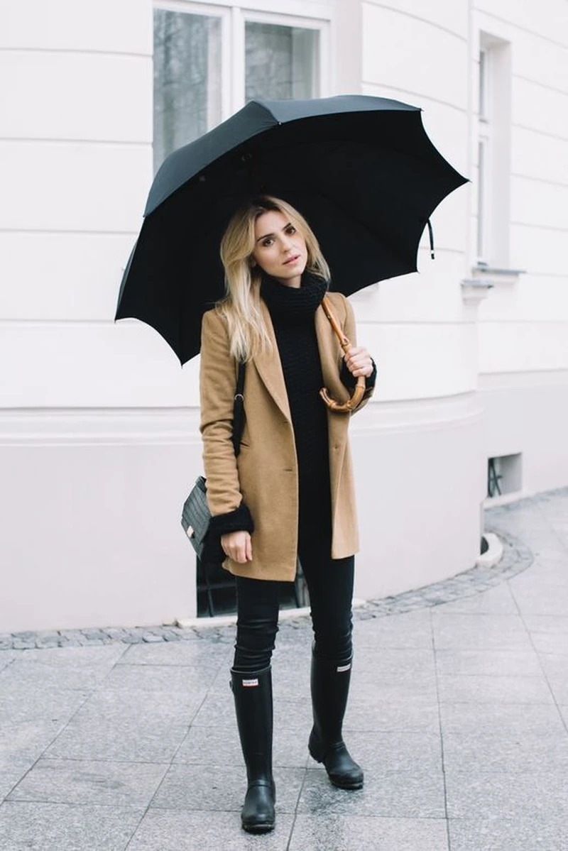 Stylizacja z parasolem