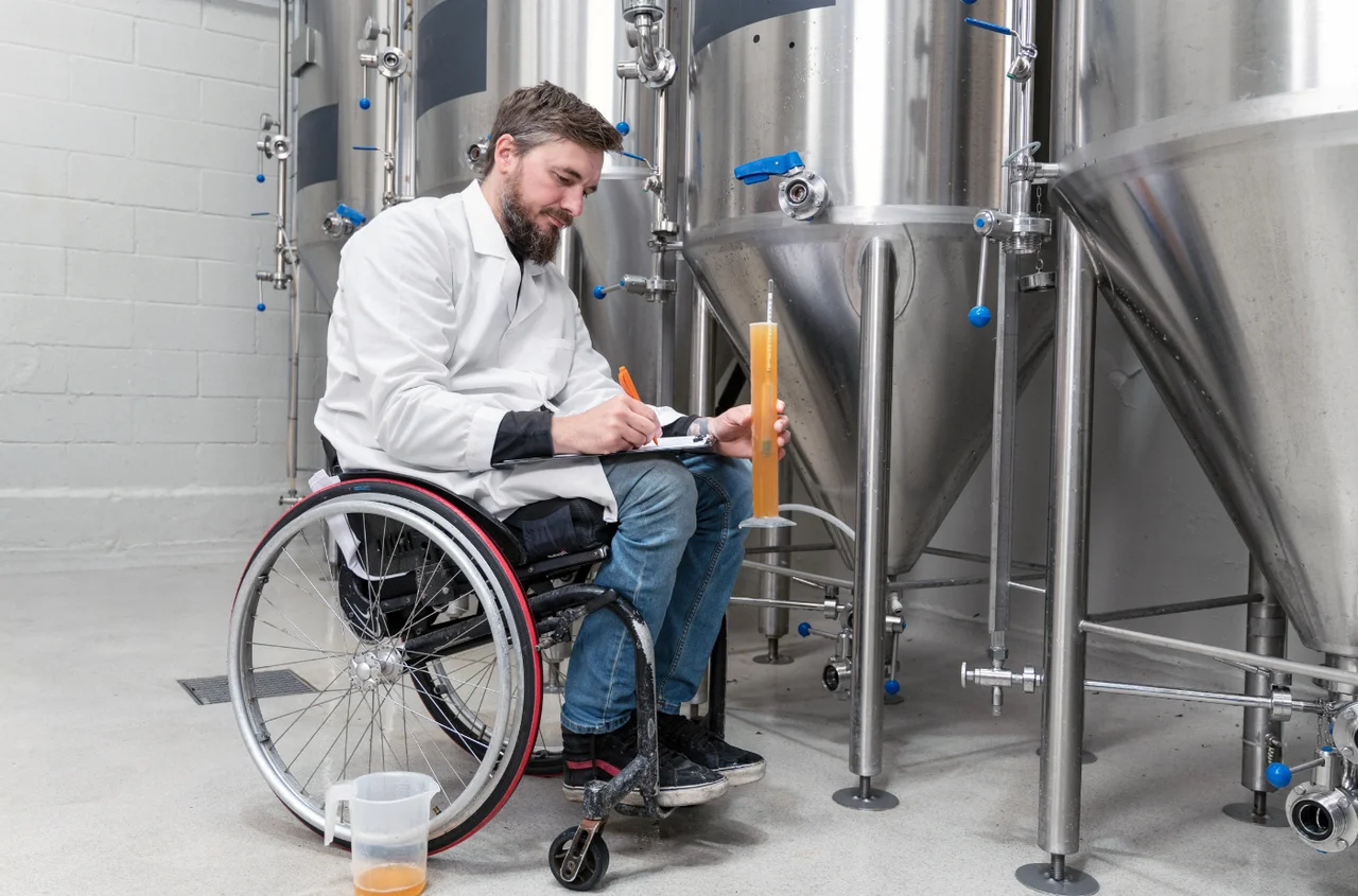 Dzień Walki z Dyskryminacją Osób z Niepełnosprawnością: Wyzwania i Inicjatywy