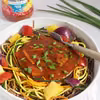 Warzywa w sosie słodko-kwaśnym z makaronem soba