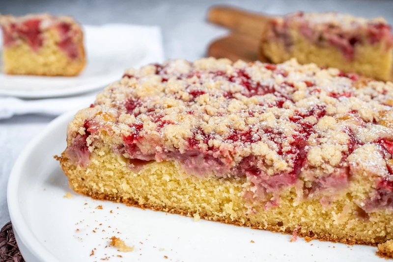 Ucierane ciasto z truskawkami (bez glutenu)