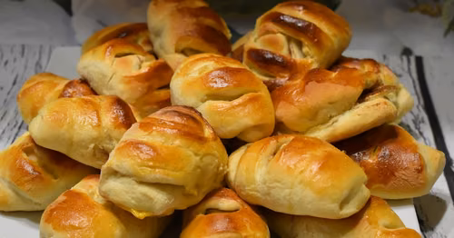 Drożdżówki z jabłkiem