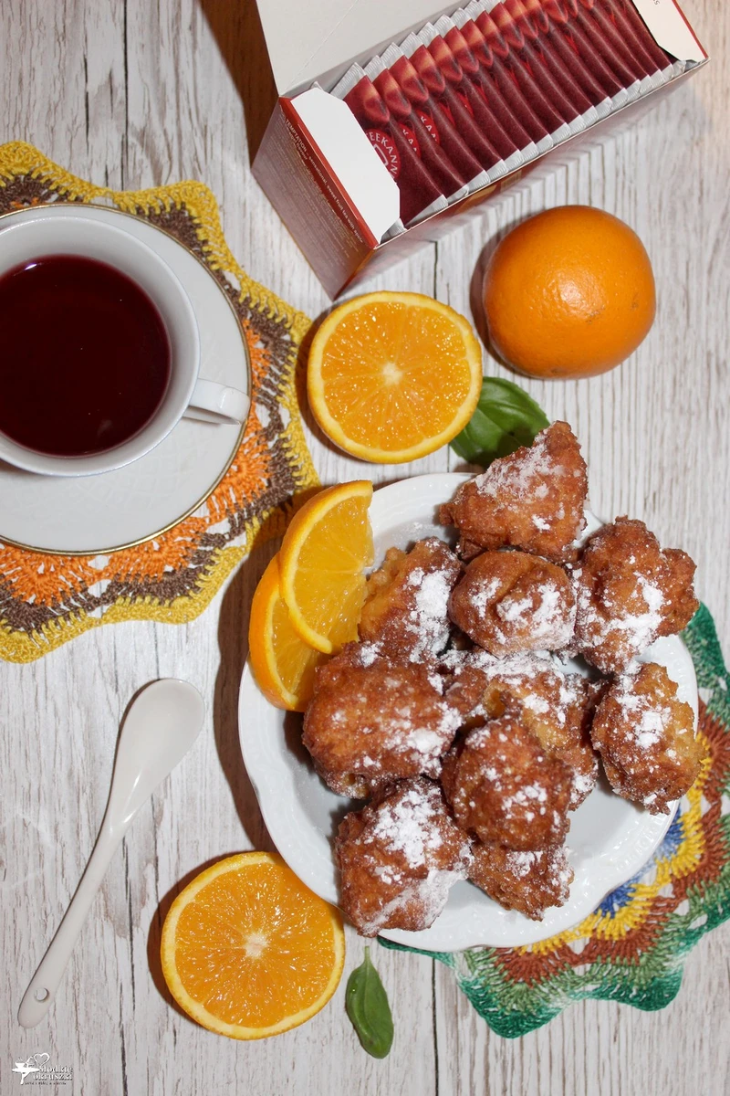 Jogurtowe mini pączki z nutą pomarańczy