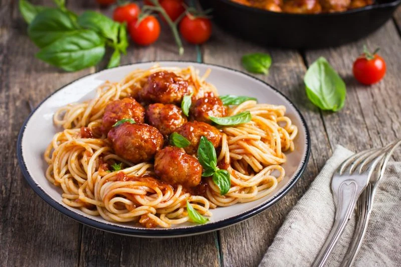 Spaghetti z klopsikami