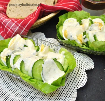 SZYBKA PRZYSTAWKA Z JAJEK I OGÓRKÓW