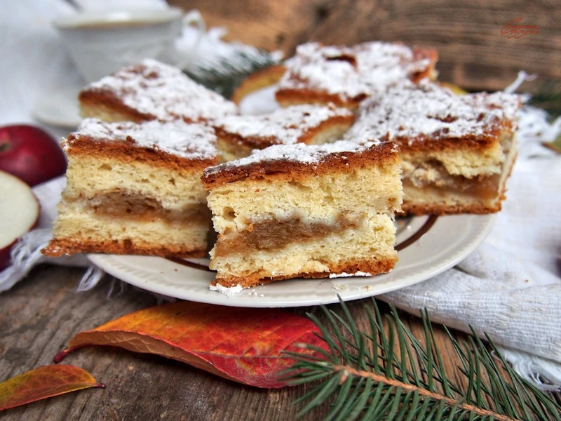 Prosta szarlotka krucho drożdżowa