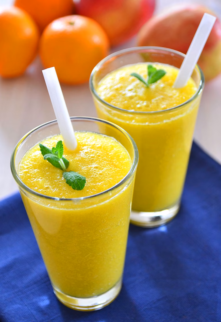 Owocowe smoothie z selerem naciowym