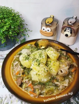 Młoda kapusta do ziemniaków