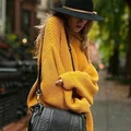 Musztardowy sweter