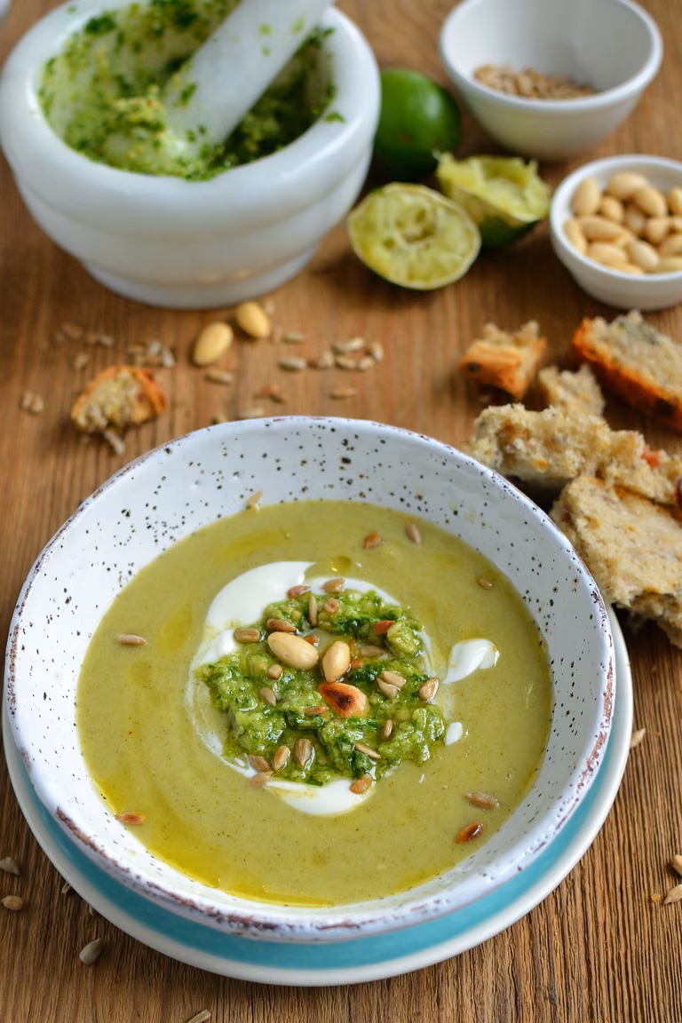 ZUPA KREM BROKUŁOWO -ZIEMNIACZANA Z PESTO!