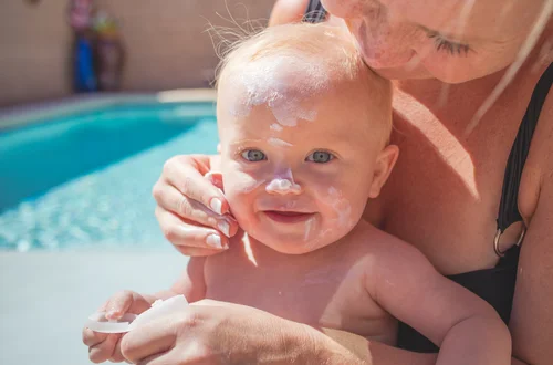 Jak dbać o skórę dziecka latem? 9 zasad, które musisz znać!