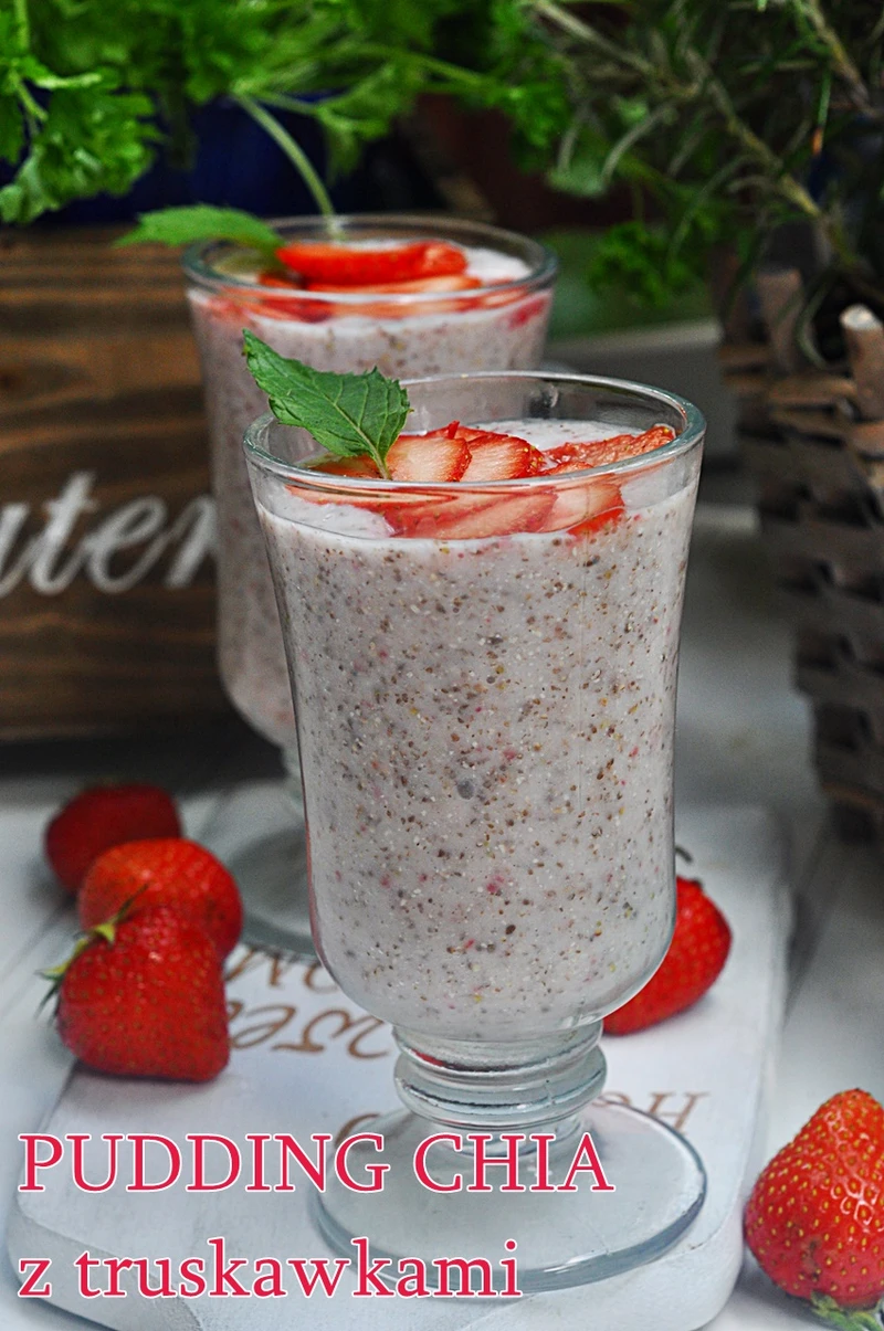 Pudding chia z truskawkami