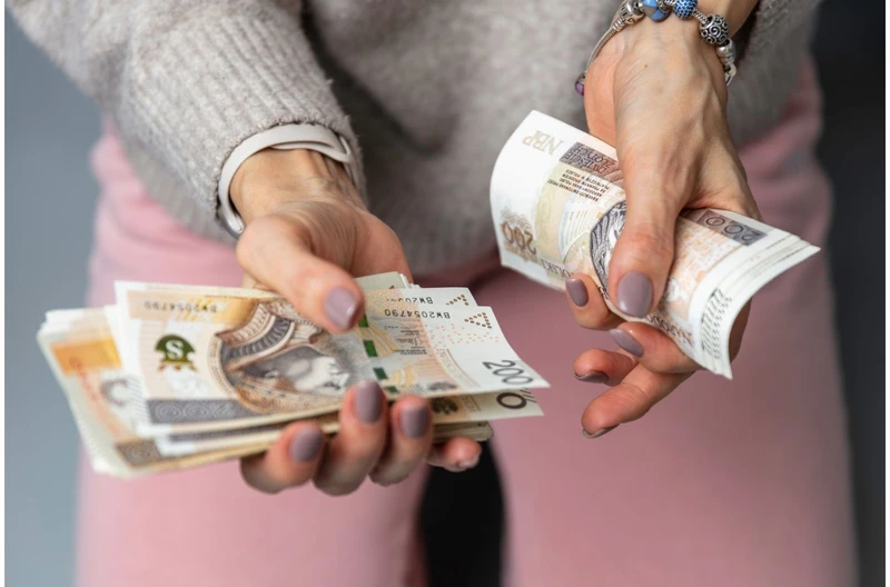 Dłużnicy na minimalce w szoku! Rząd szykuje rewolucję w systemie finansowym!
