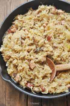 Bigos z wieprzowiną