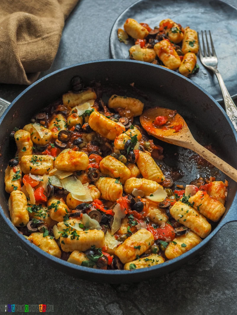 Gnocchi puttanesca