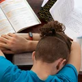Czy to najgorszy plan lekcji w historii? 15-latek ma więcej obowiązków niż pracownik na pełen etat!