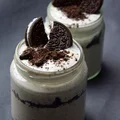 Odchudzony deser Oreo w słoiczku