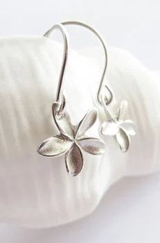 srebrne kwiaty