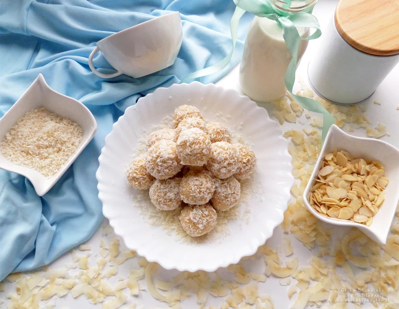 Fit kokosowe kuleczki, czyli jaglane Rafaello – przepis krok po kroku
