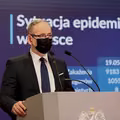 Segregacja pracowników – niezaszczepionych czekają utrudnienia? Rząd szykuje nowe przepisy!