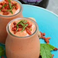 Mrożony jogurt truskawkowo - miętowy z jagodami goji
