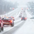 Zima daje o sobie znać! Ostrzeżenia IMGW dla wielu regionów!