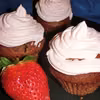Babeczki red velvet z truskawkami