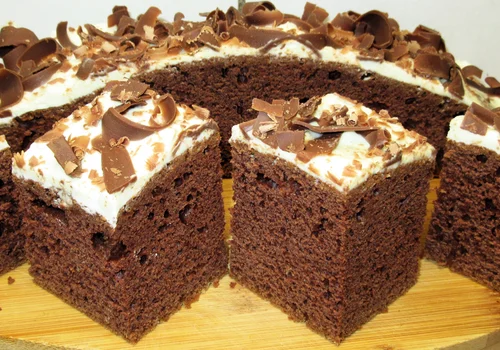 pyszne delikatne CIASTO CZEKOLADOWE z serkowym kremem +FILM