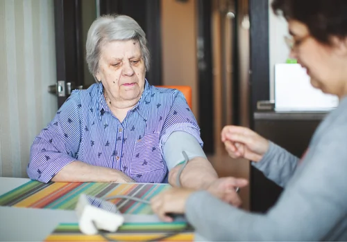 ZUS ma plan na nowy rodzaj emerytury! Nowe świadczenie ma mieć formę opieki zamiast pracy