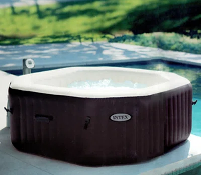 Jak wybrać jacuzzi do ogrodu?