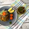 Pieczone burgery z dorsza i babtatów z pietruszkowym pesto