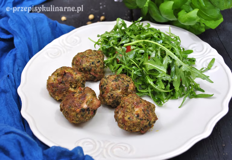 PIECZONE KOTLETY MIELONE ZE SZPINAKIEM (106 KCAL)