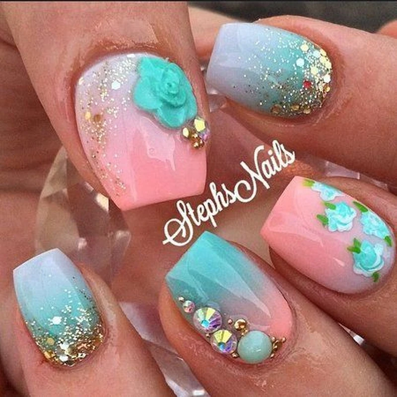 Ozdobny manicure