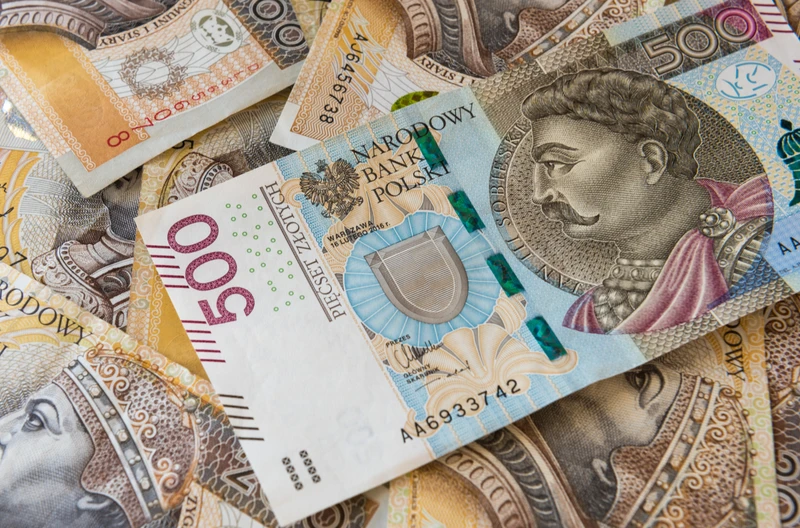 500 plus dla seniora: Zmiana progu dochodowego!