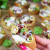 Zapiekana bruschetta z kabanosem i żółtym serem