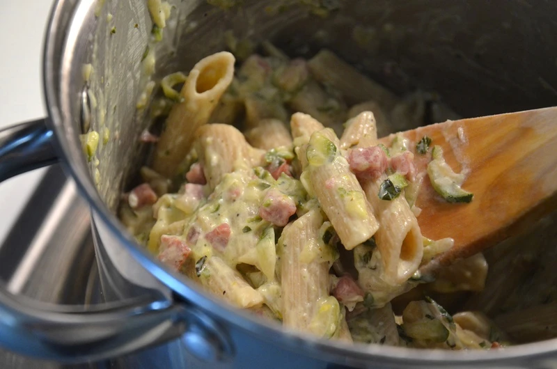 Cukiniowa carbonara - makaron