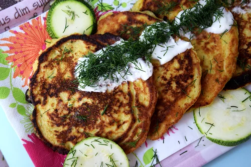 Fit placuszki z cukinii (230 kcal)