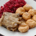 Żeberka duszone w sosie własnym