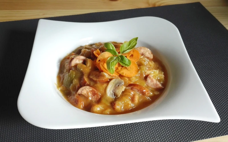 Bigos z cukinii