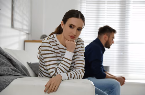 Jak długo trwa wybaczenie zdrady? Psycholodzy podają precyzyjne terminy