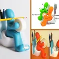 Śmieszny przybornik na biurko