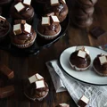 Czekoladowe muffinki z ptasim mleczkiem
