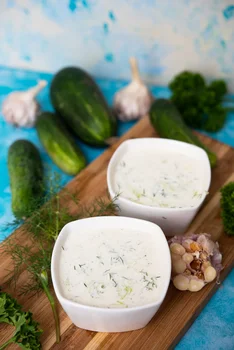 Sos tzatziki!
