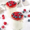 Pudding ryżowy z mascarpone, sosem i owocami