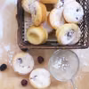 Muffinki z budyniem, malinami i jeżynami