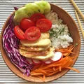 PONIEDZIAŁEK: BUDDHA BOWL Z SEREM HALLOUMI