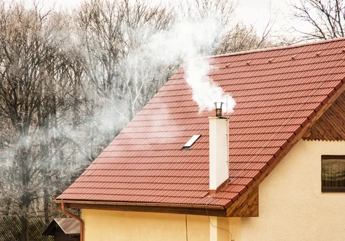 5 tys. zł kary dla właścicieli domów! Zaniedbanie tego obowiązku i brak wpisu to nie tylko mandat - w styczniu 2026 ruszają kontrole